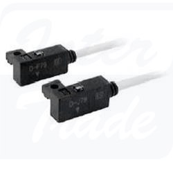 [D-F7P] Czujnik elektroniczny, mocowany na szynie, z kablem zatopionym, osiowym